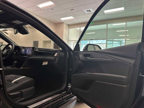 New 2026 Toyota Camry Hybrid image 29