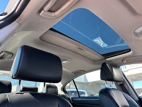 Used 2010 Hyundai Genesis 4.6 w/ Technology Pkg 5 image 5