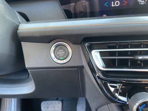 New 2025 Chevrolet Traverse LT w/ Enhanced Driving Package image 35