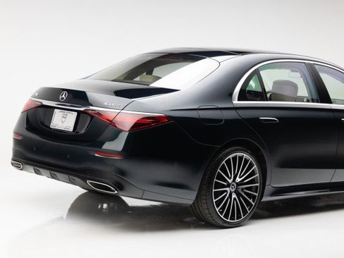 Used 2022 Mercedes-Benz S 580 4MATIC Sedan image 38