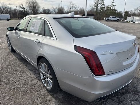 Used 2018 Cadillac CT6 Luxury image 3