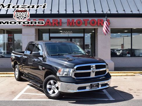Used 2019 RAM 1500 Classic SLT AWD/4WD image 1