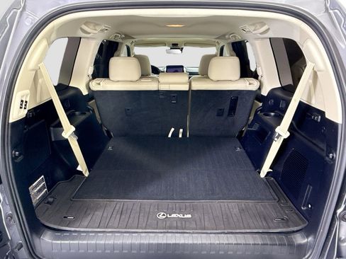 Used 2022 Lexus GX 460 Luxury w/ Accessory Package AWD/4WD image 28