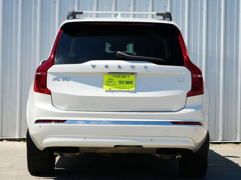 Used 2024 Volvo XC90 T8 Ultimate w/ Lounge Package image 11