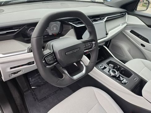 New 2026 Jeep Cherokee Laredo image 10