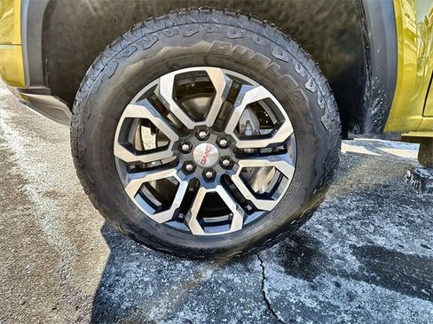 Certified 2023 GMC Canyon AT4 w/ AT4 Premium Package image 33