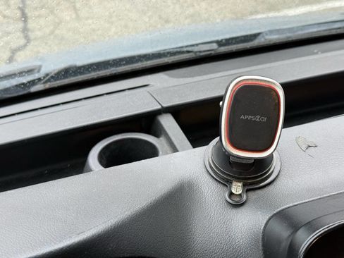 Used 2019 Mercedes-Benz Sprinter 144 image 48