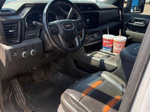 Used 2024 GMC Sierra 2500 AT4 w/ AT4 Premium Plus Package AWD/4WD image 14