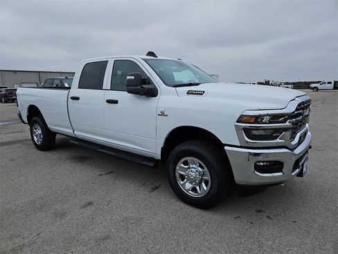 New 2026 RAM 2500 Tradesman image 9