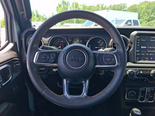 Used 2023 Jeep Wrangler Unlimited Sahara AWD/4WD image 19