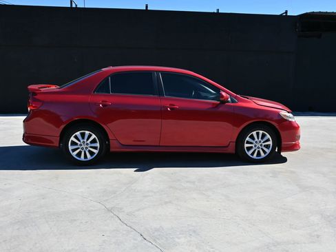 Used 2010 Toyota Corolla S image 7