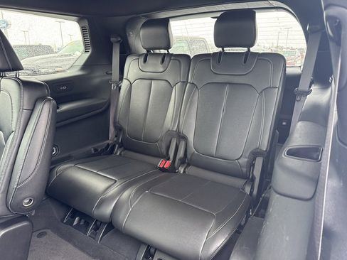 Certified 2024 Jeep Grand Cherokee L Limited w/ Luxury Tech Group II image 27