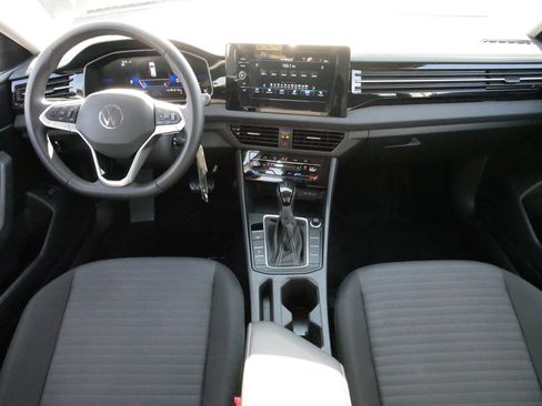 Certified 2025 Volkswagen Jetta S image 10