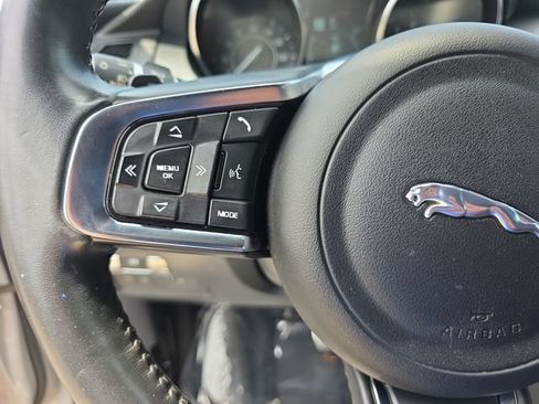 Used 2019 Jaguar E-PACE R-Dynamic SE AWD/4WD image 21