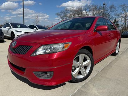 Used 2011 Toyota Camry SE w/ SE Extra-Value Pkg #1
