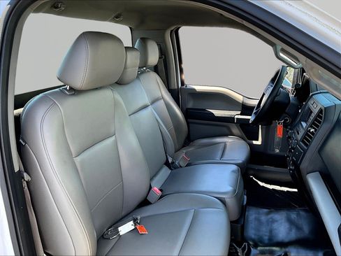 Used 2018 Ford F150 XL w/ Equipment Group 101A Mid RWD image 24