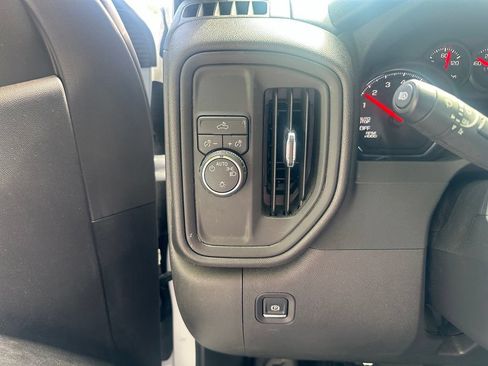 Used 2025 Chevrolet Silverado 1500 W/T RWD image 8