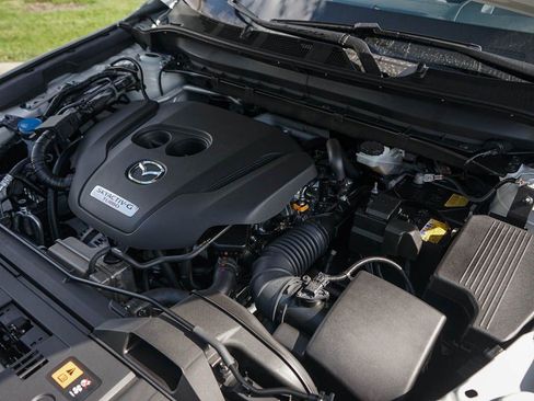 New 2025 MAZDA CX-5 Signature image 7