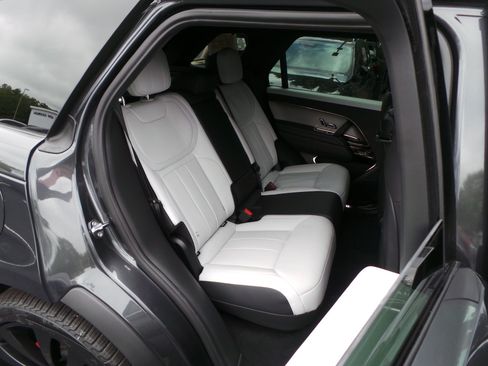 Used 2025 Land Rover Range Rover Sport Dynamic SE AWD/4WD image 40