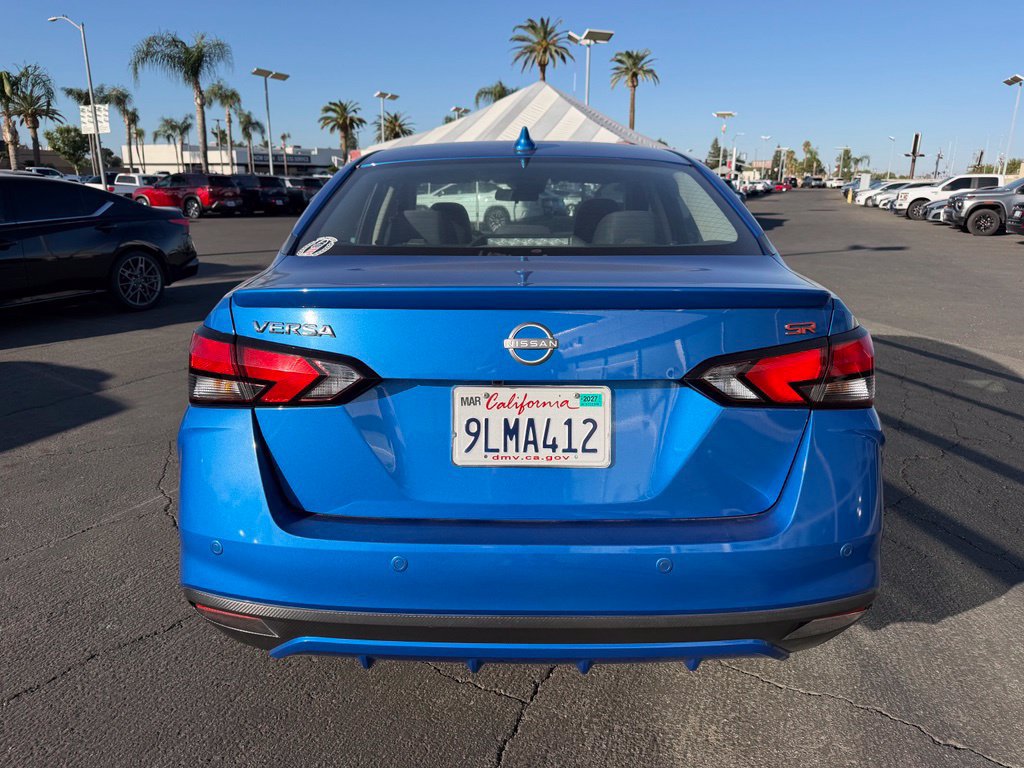 Used 2024 Nissan Versa SR FWD image 3