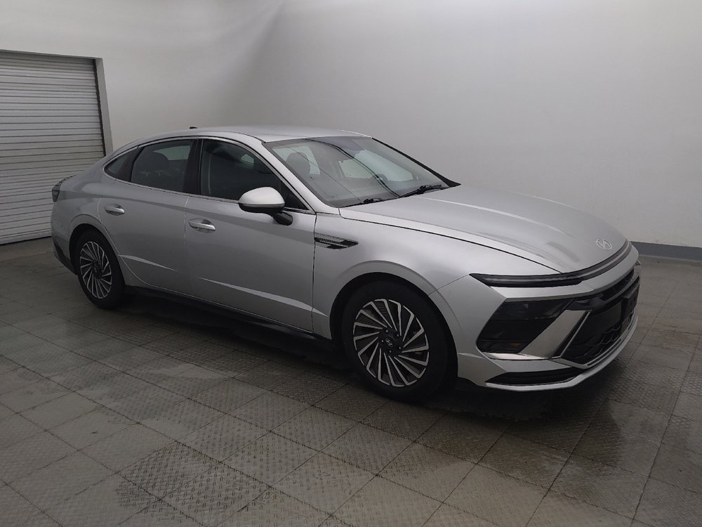 Used 2025 Hyundai Sonata SEL FWD image 11