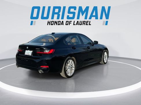Used 2023 BMW 330i xDrive Sedan w/ Premium Package AWD/4WD image 8