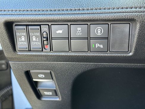 Used 2024 Honda Odyssey Touring image 28