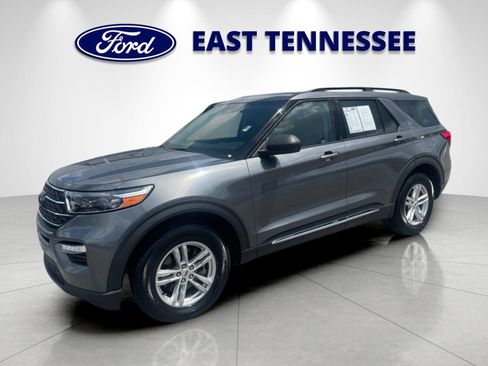 Used 2023 Ford Explorer XLT w/ Equipment Group 202A AWD/4WD image 7