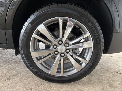 Used 2022 Cadillac XT5 Premium Luxury image 47