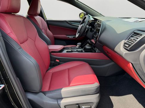 Certified 2024 Lexus NX 250 FWD w/ Towing Package (2000 Lbs) image 9
