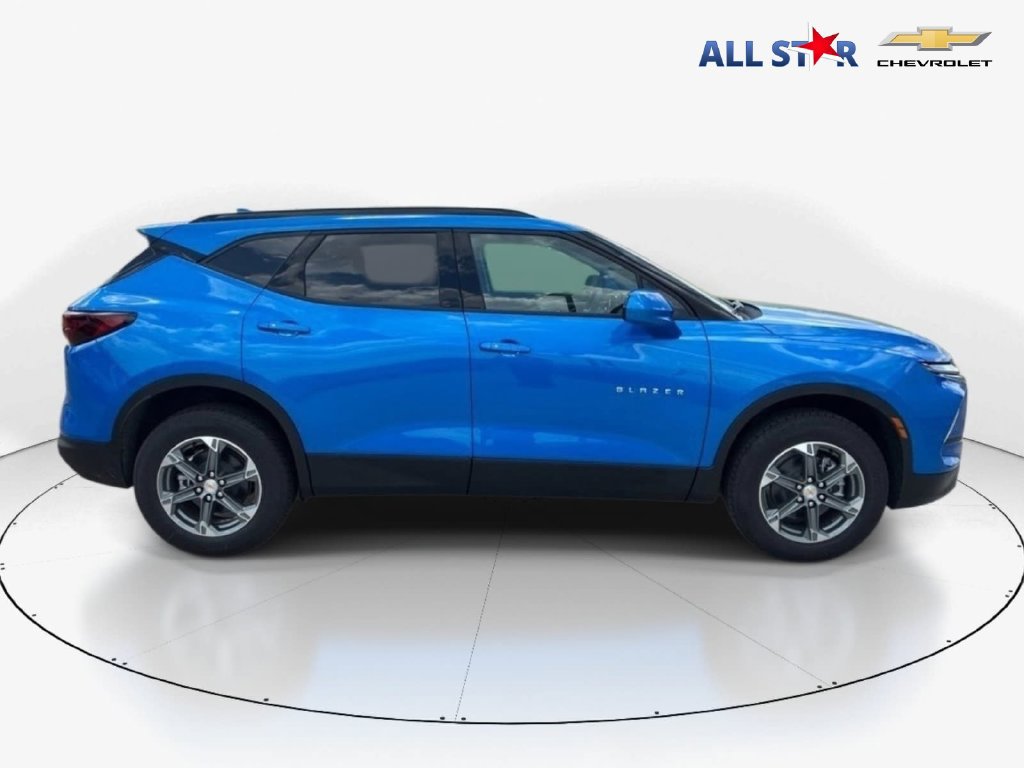 New 2026 Chevrolet Blazer LT w/ Convenience Package FWD image 4