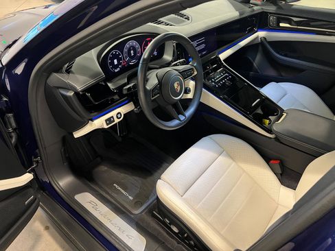 Used 2024 Porsche Panamera 4 image 10