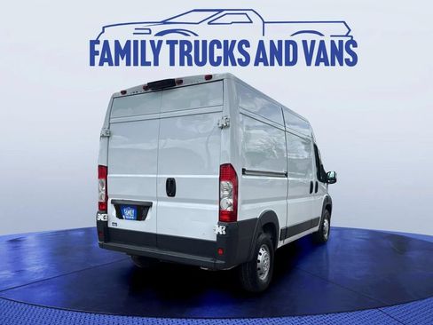 Used 2018 RAM ProMaster 2500 FWD image 5