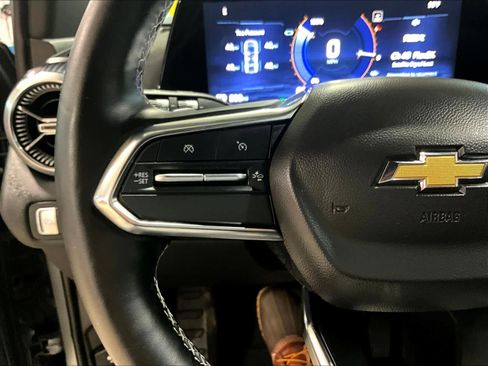 Used 2024 Chevrolet Blazer EV LT image 23