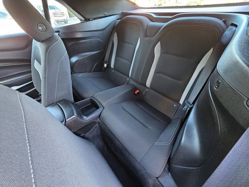 Used 2020 Chevrolet Camaro LT image 20