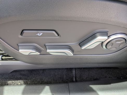 New 2026 Hyundai Ioniq 9 Limited image 22