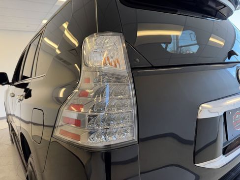 Used 2023 Lexus GX 460 Premium image 55