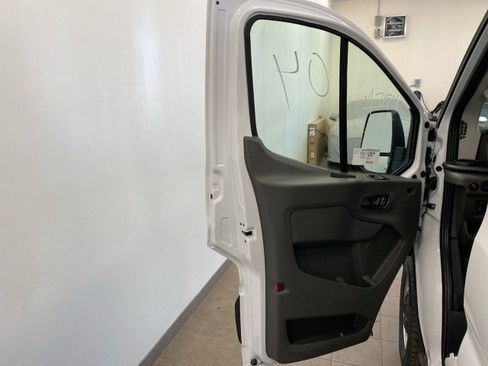 New 2024 Ford Transit 150 Low Roof image 17
