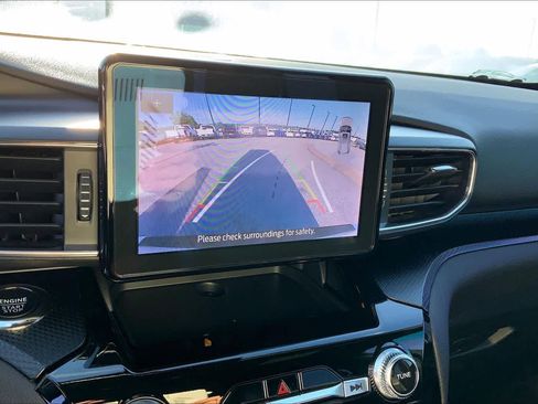 Used 2024 Ford Explorer ST-Line w/ Class IV Trailer Tow Package image 27