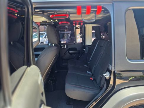 Used 2021 Jeep Wrangler Unlimited Rubicon AWD/4WD image 26
