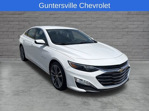 Used 2022 Chevrolet Malibu LT FWD image 1