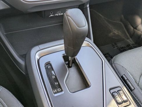 Used 2024 Subaru Crosstrek 2.0i Premium image 11