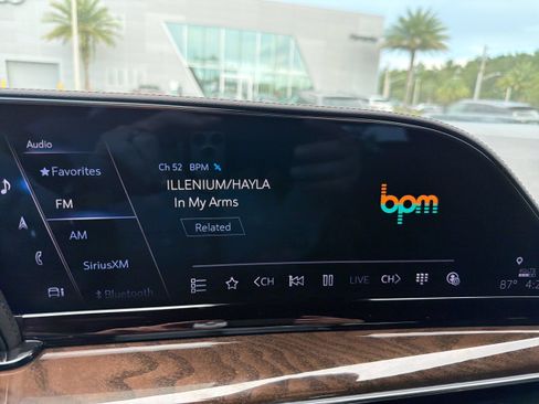 Used 2024 Cadillac Escalade Sport Platinum w/ LPO, Floor Liner Package AWD/4WD image 12