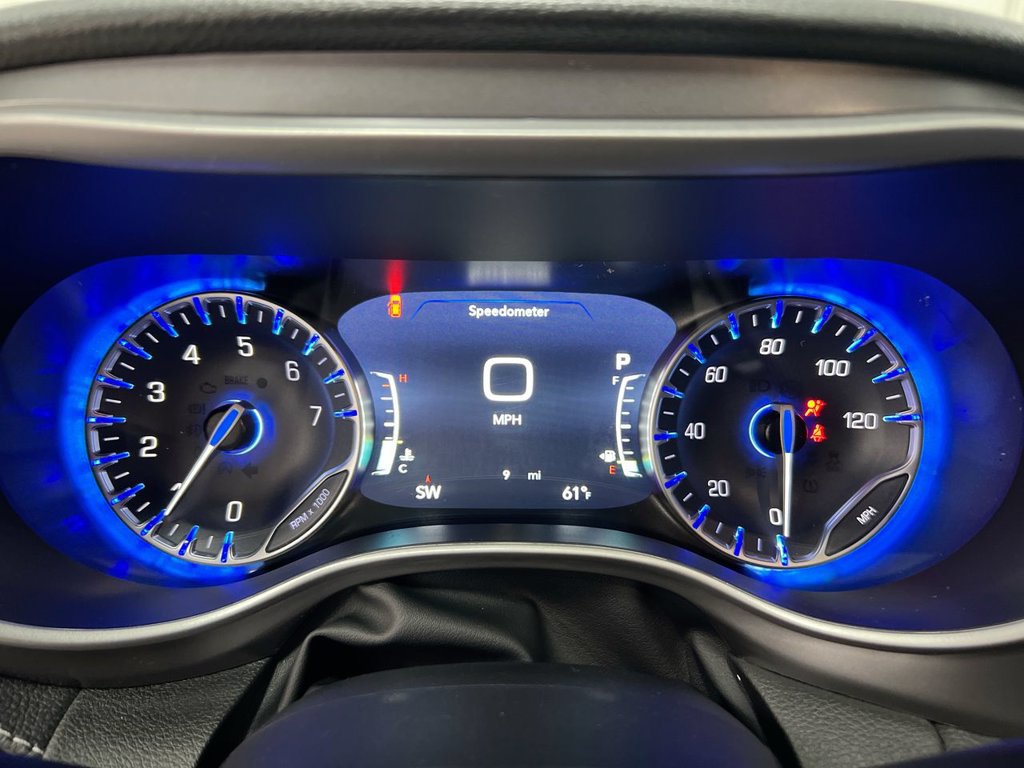 New 2026 Chrysler Pacifica Select AWD/4WD image 12