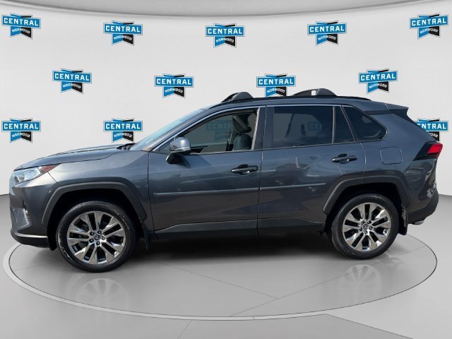 Used 2021 Toyota RAV4 XLE Premium AWD/4WD image 2