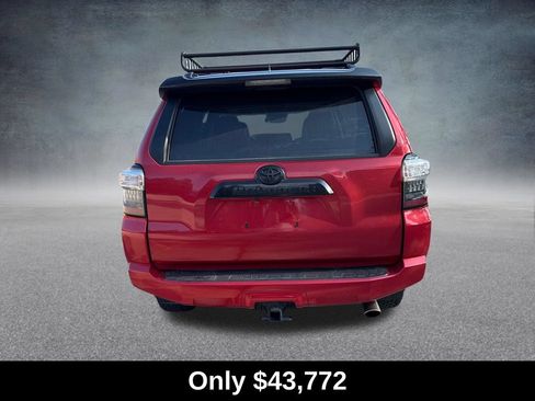 Used 2020 Toyota 4Runner Venture w/ Moonroof Package AWD/4WD image 4