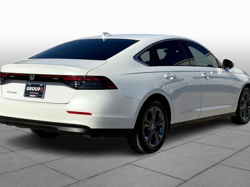 Used 2024 Honda Accord EX image 11