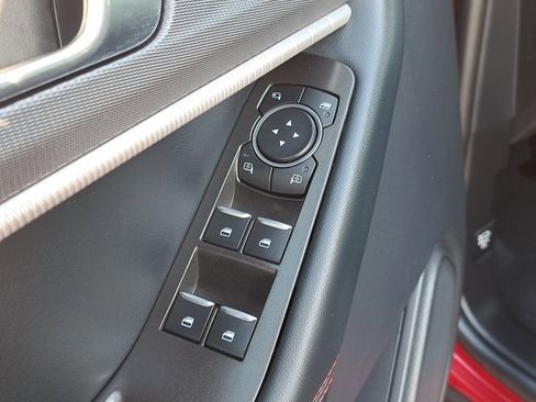 Certified 2025 Ford Explorer ST image 22