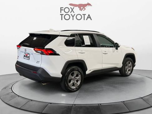 Used 2025 Toyota RAV4 XLE AWD/4WD image 6