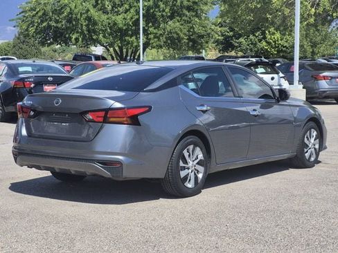 Used 2020 Nissan Altima 2.5 S FWD image 3